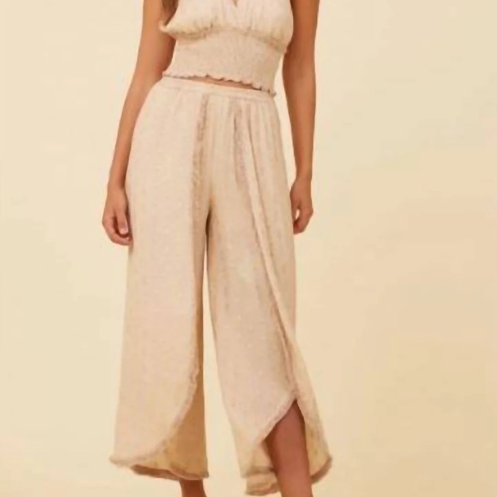 Surf Gypsy set tan with gold accents !! Pants and top never worn!